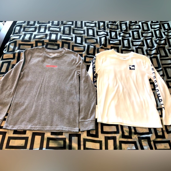 White & Gray Abercrombie Kids Long Sleeve T-Shirts Bundle - Picture 1 of 7